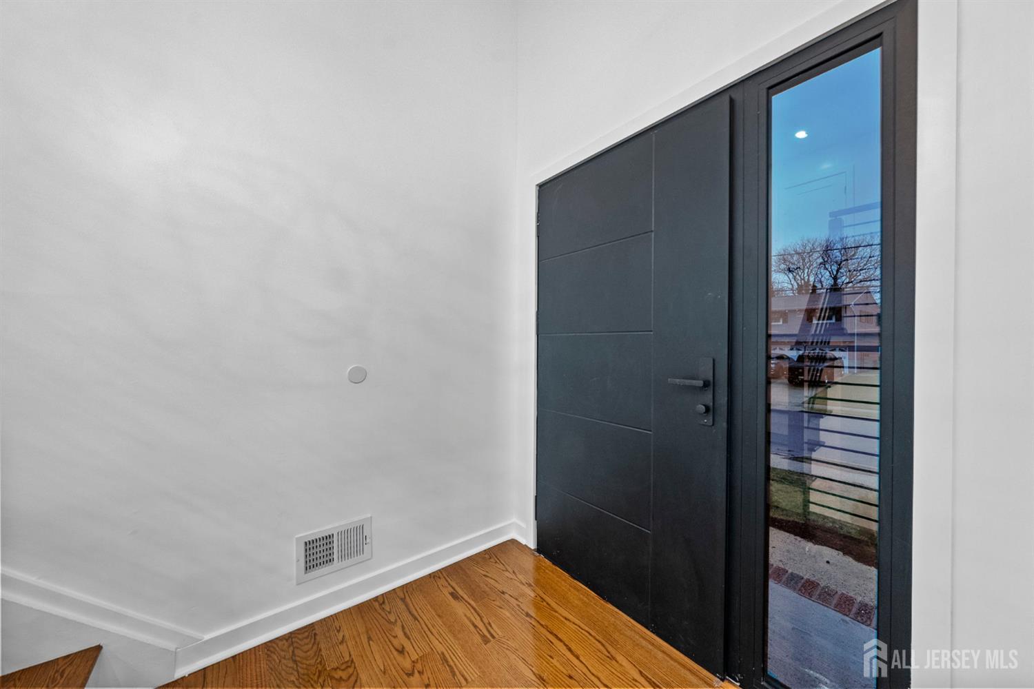 12 Barker Road Somerset, NJ 08873 - Photo 33 of 43