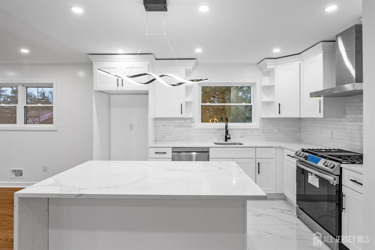 12 Barker Road Somerset, NJ 08873 - Photo 9 of 43