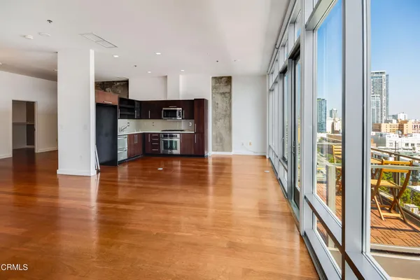 $3,300 | 1100 South Hope Street, Unit 1709, Los Angeles, CA 90015