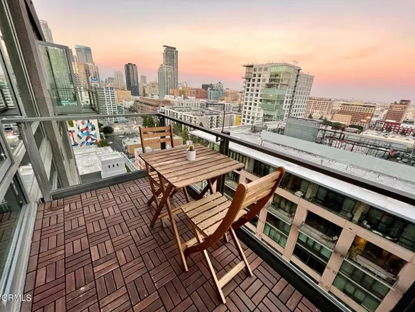 $3,300 | 1100 South Hope Street, Unit 1709, Los Angeles, CA 90015