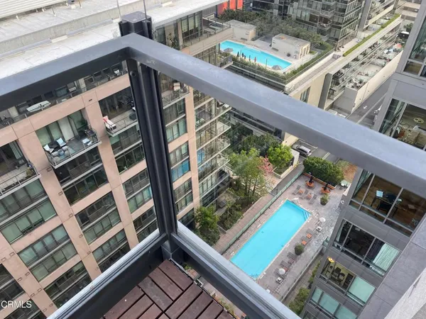 $3,300 | 1100 South Hope Street, Unit 1709, Los Angeles, CA 90015