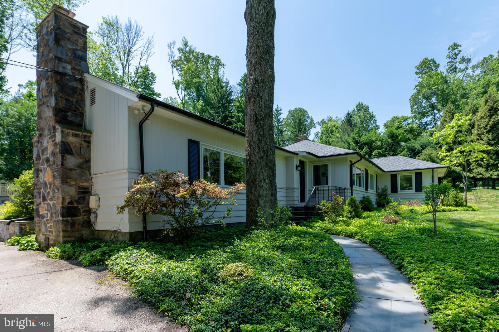 3404 St Davids Road Newtown Square, PA 19073 - Photo 2 of 60