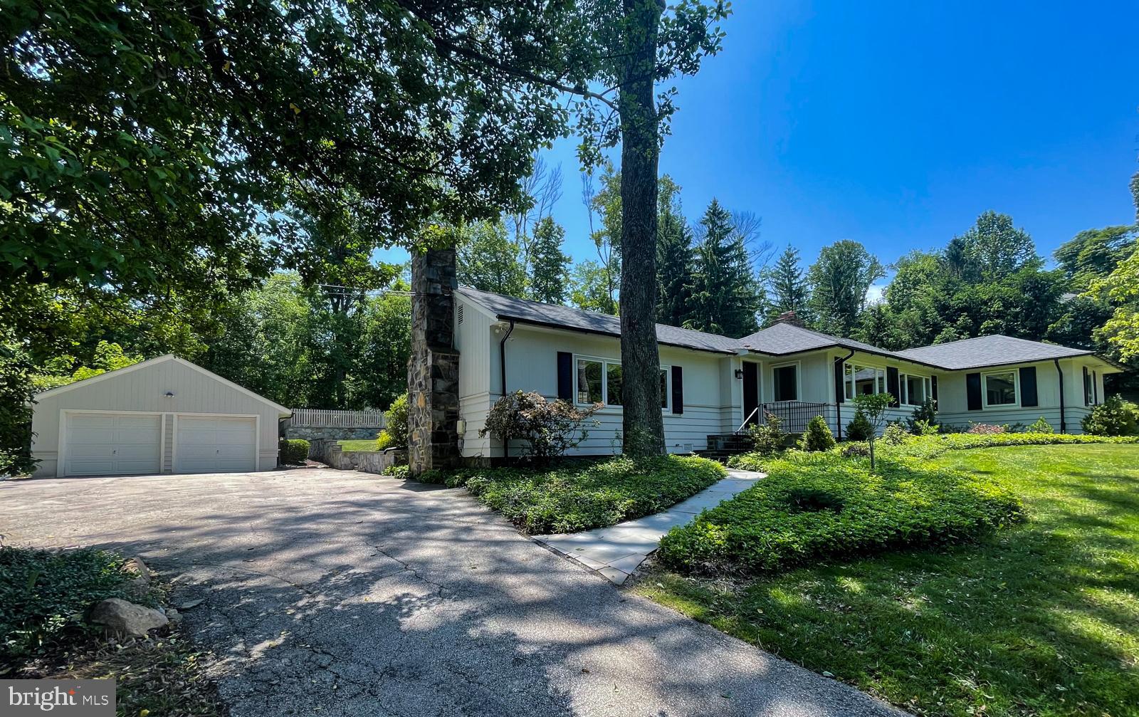 3404 St Davids Road Newtown Square, PA 19073 - Photo 3 of 60