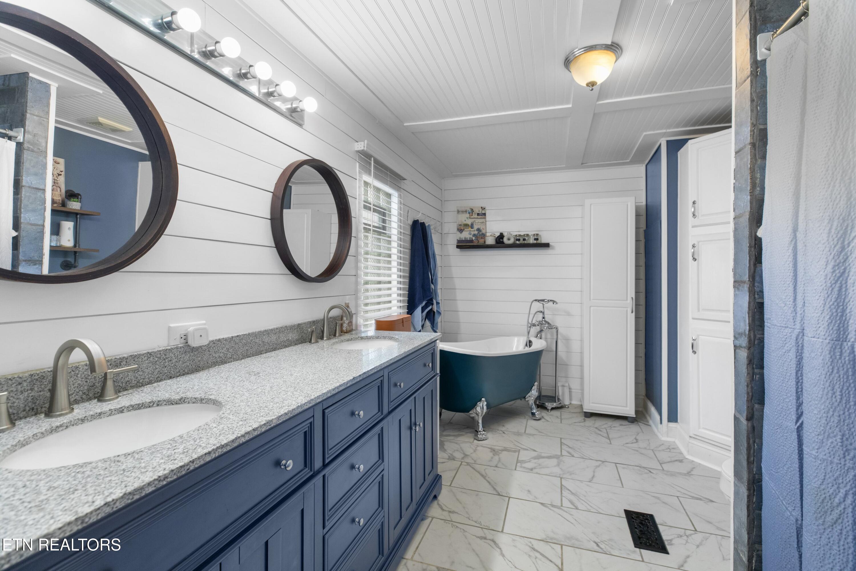 634 Nursery Road Dandridge, TN 37725 - Photo 15 of 35 015-634NurseryRoad-Dandridge-TN-37725-SM