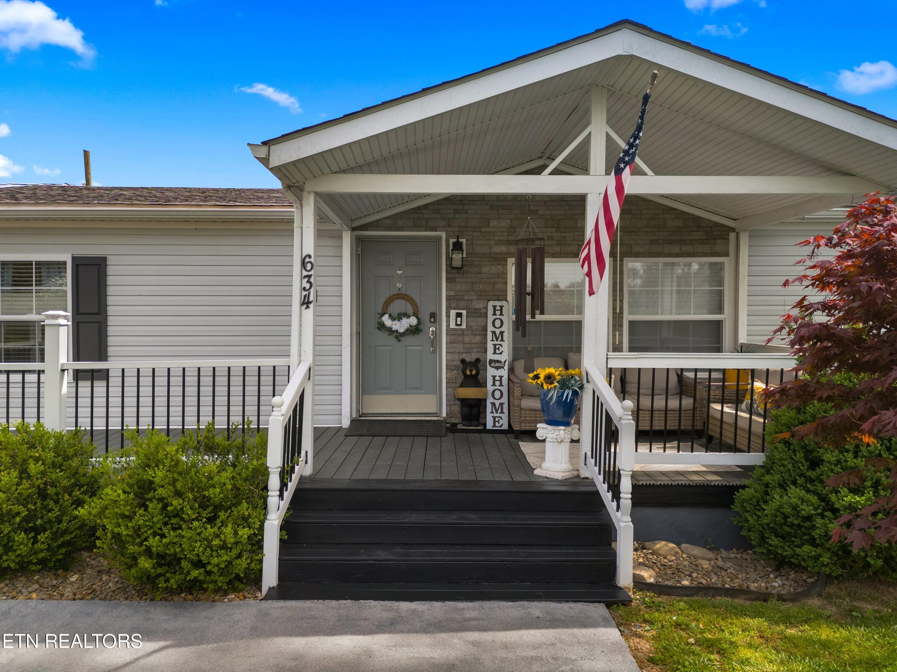 634 Nursery Road Dandridge, TN 37725 - Photo 27 of 35 027-634NurseryRoad-Dandridge-TN-37725-SM