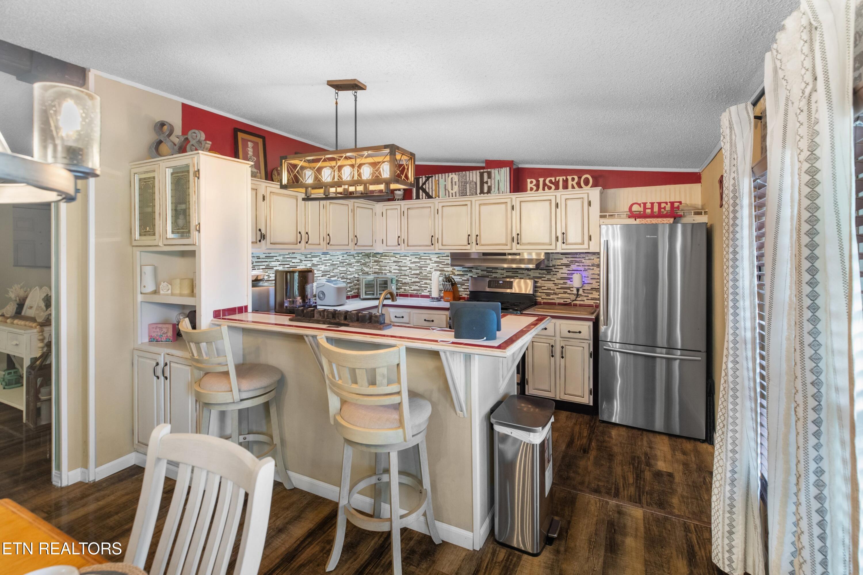 634 Nursery Road Dandridge, TN 37725 - Photo 10 of 35 010-634NurseryRoad-Dandridge-TN-37725-SM