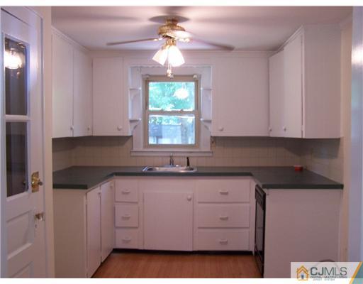 26 Greenview Road Monmouth Junction, NJ 08852 - Photo 3 of 6 Gallery Image 3