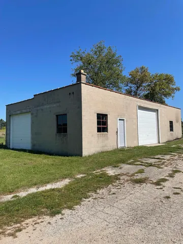 $699,900 | 4310 Jackson Drive, Jackson, WI 53037