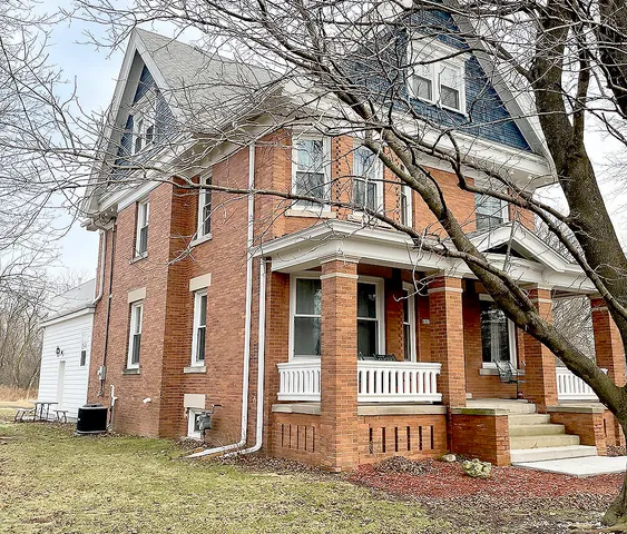 $699,900 | 4310 Jackson Drive, Jackson, WI 53037