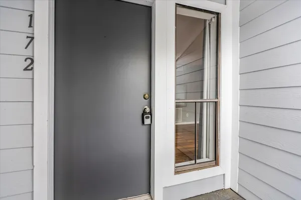 $900 | 13151 Walden Road, Unit 172, Montgomery, TX 77356