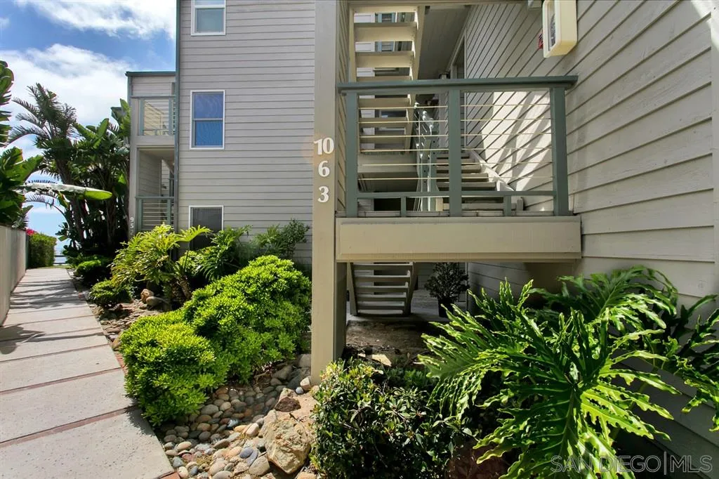 940 Sealane Drive, Unit 6 Encinitas, CA 92024 - Photo 23 of 24 a plant is in front of a house