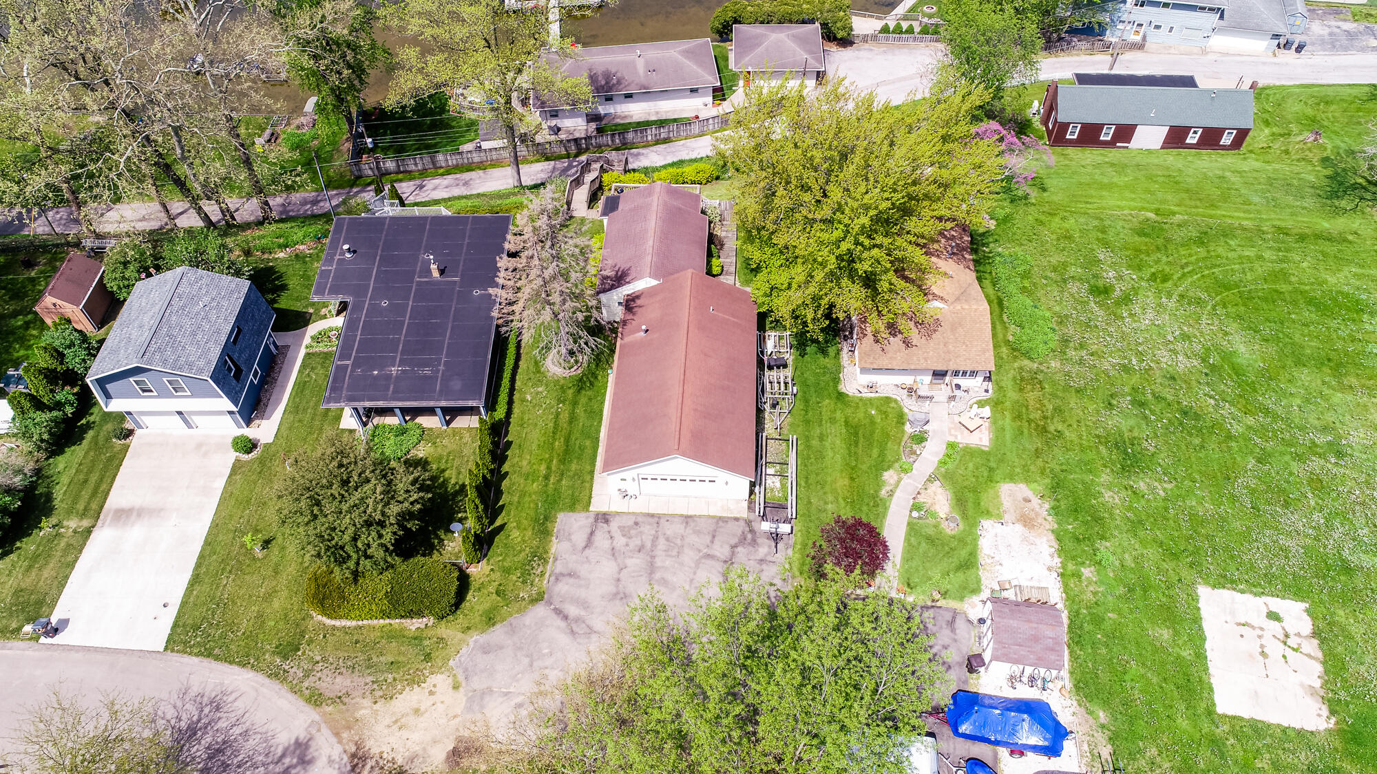 8287 Pokagon Road Watervliet, MI 49098 - Photo 7 of 37 Pokagon-107