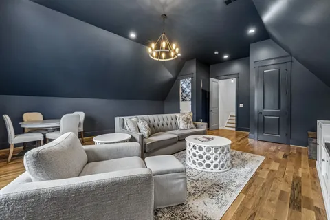 $1,325,000 | 939 Woodmont Boulevard, Nashville, TN 37204