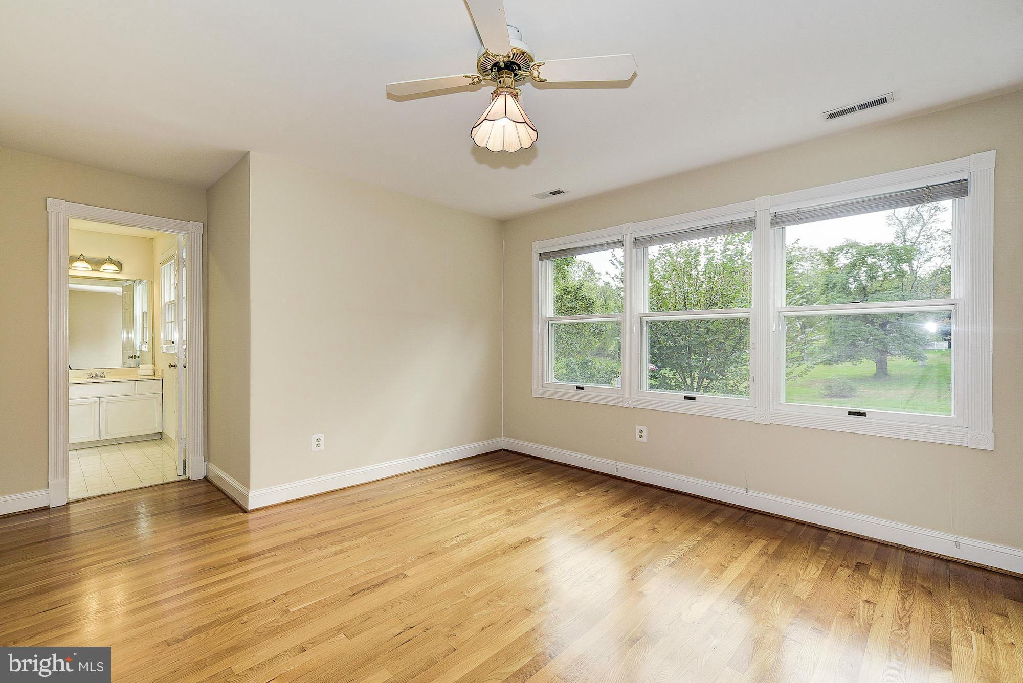 542 Ednor Road Ashton, MD 20861 - Photo 16 of 29 Bedroom #2/Guest Bedroom with Private Bath