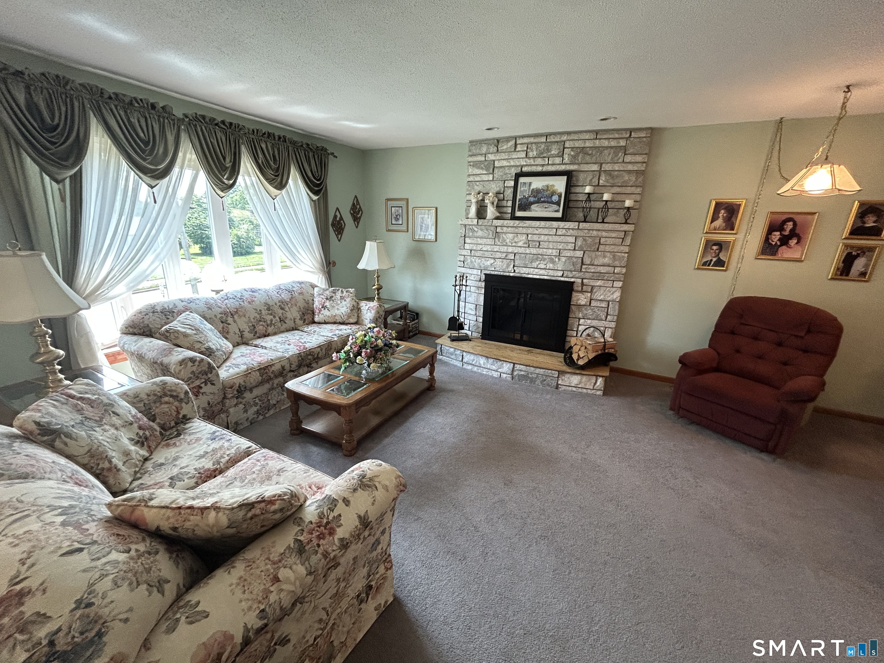 15 Flintlock Road North Haven, CT 06473 - Photo 7 of 29 Gallery Image 7