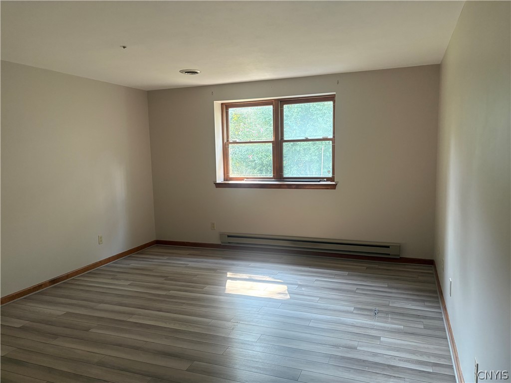 4627 Reliant Road Onondaga, NY 13078 - Photo 25 of 39 Basement bedroom