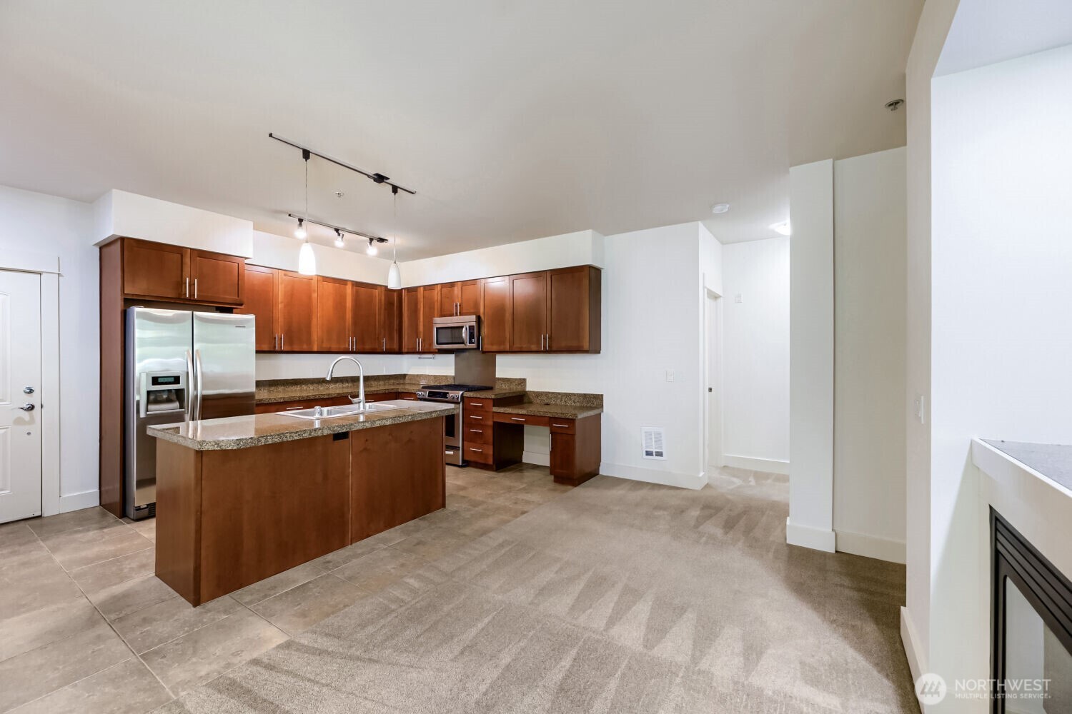 8535 Avondale Road Northeast, Unit A204 Redmond, WA 98052 - Photo 12 of 34