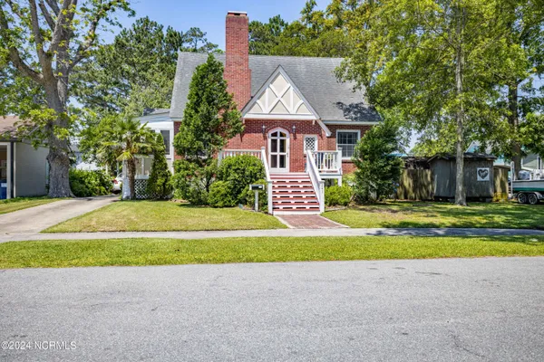 $400,000 | 241 Riverview Street, Belhaven, NC 27810