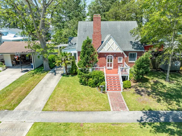 $400,000 | 241 Riverview Street, Belhaven, NC 27810