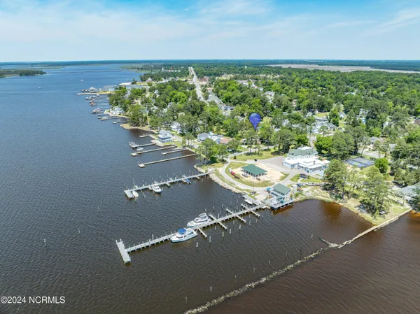 $400,000 | 241 Riverview Street, Belhaven, NC 27810