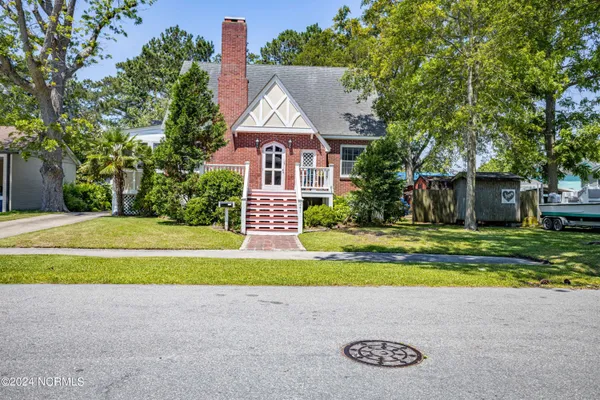 $400,000 | 241 Riverview Street, Belhaven, NC 27810