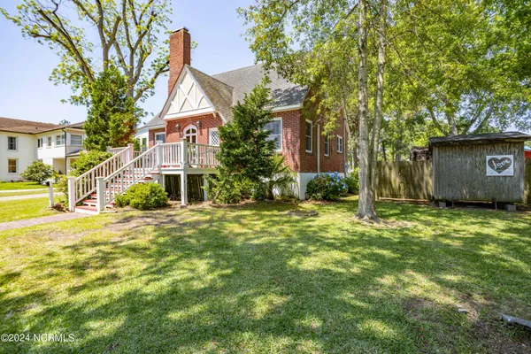 $400,000 | 241 Riverview Street, Belhaven, NC 27810