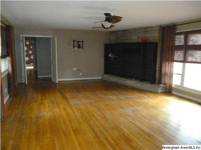206 Butler Street Columbiana, AL 35051 - Photo 4 of 21