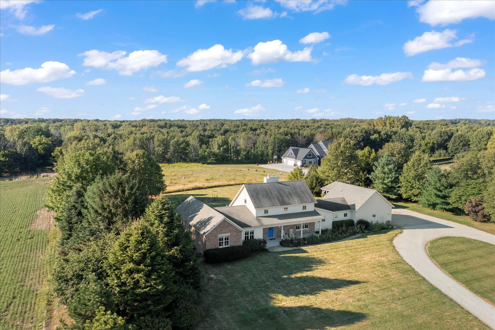 647 County Farm Road Monticello, IL 61856 - Photo 3 of 74 a view of a terrace with chairs