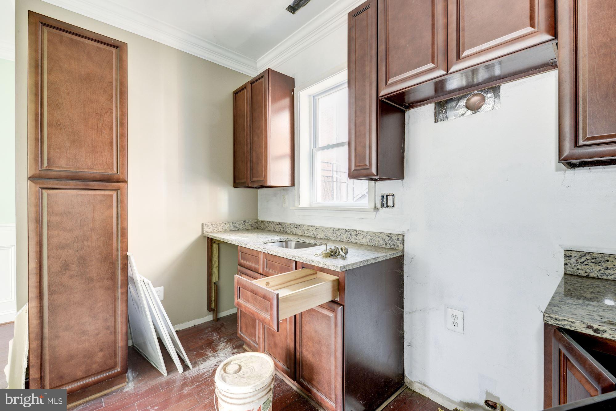 1712 Lincoln Road Northeast Washington, DC 20002 - Photo 15 of 25 Kitchen