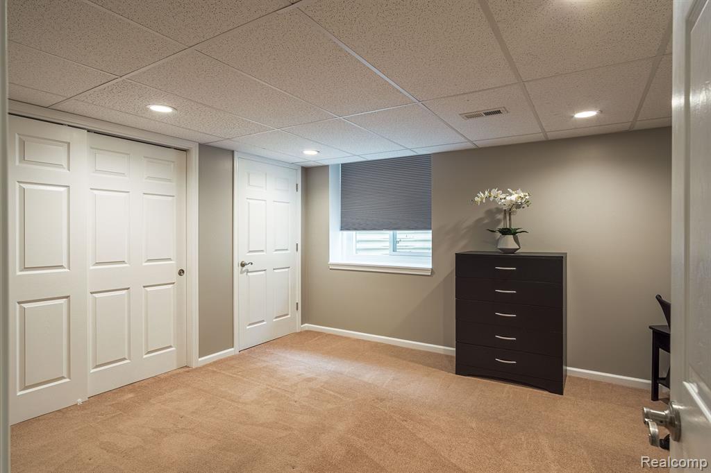 2125 Lagoon Drive Rochester Hills, MI 48309 - Photo 54 of 59