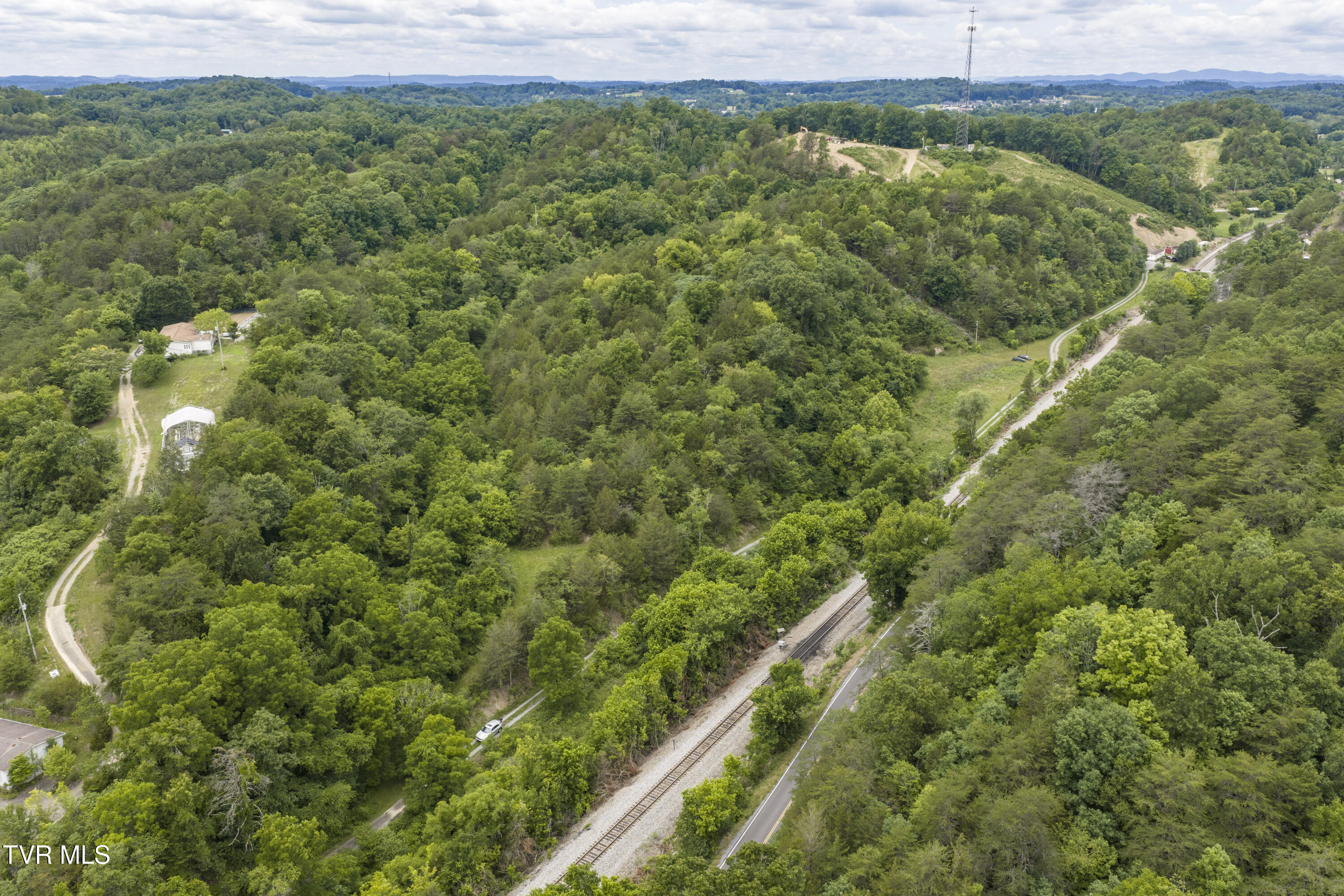 700 Piney Flats Road Piney Flats, TN 37686 - Photo 35 of 44 700-758PineyFlats-Aerials-2