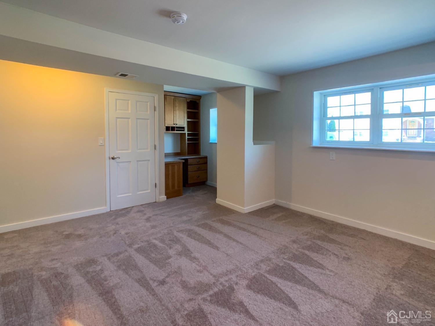 2 Darrell Court Edison, NJ 08817 - Photo 22 of 25 an empty room with closet and windows