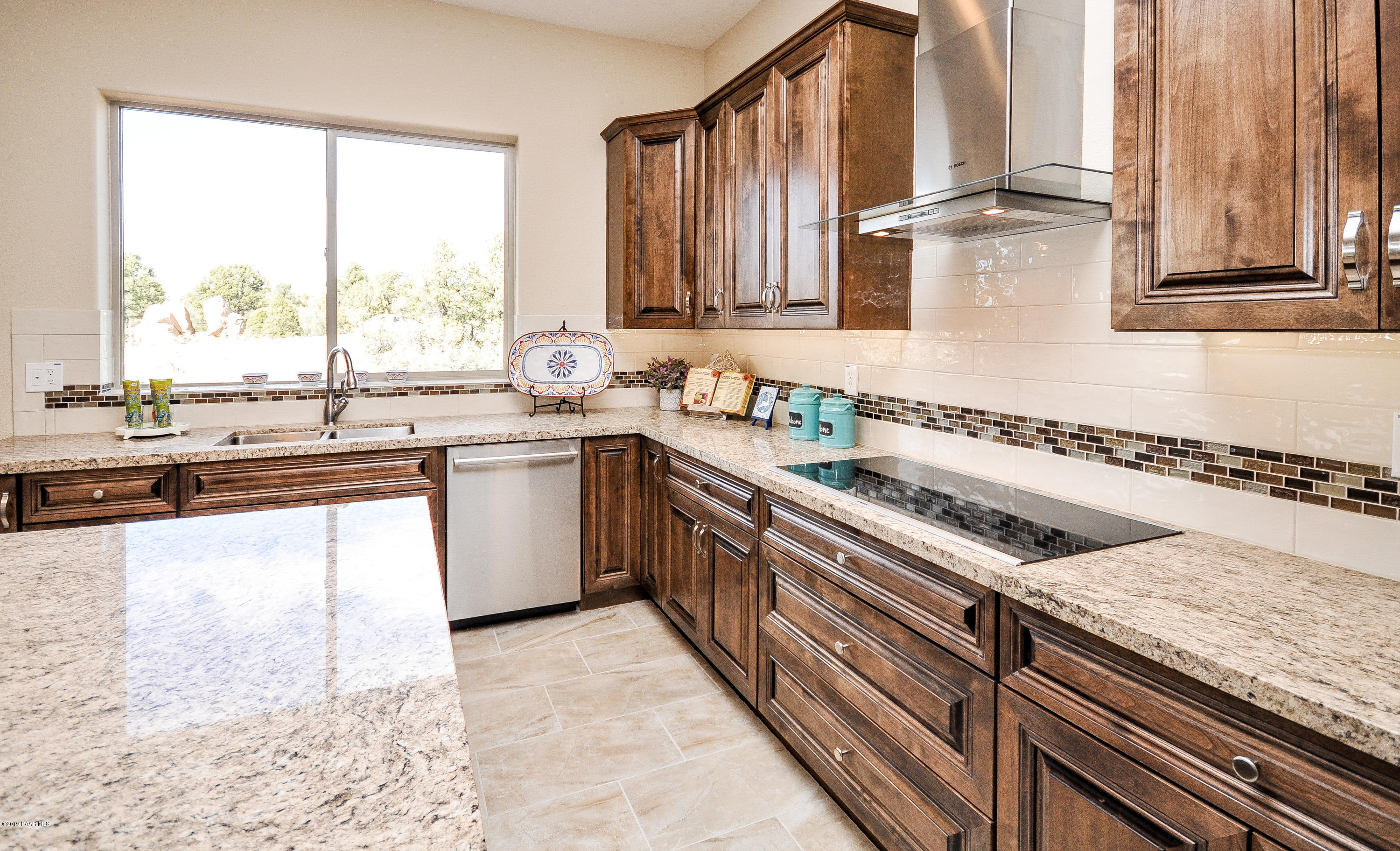 5880 Tita Road Prescott, AZ 86305 - Photo 12 of 26 Kitchen
