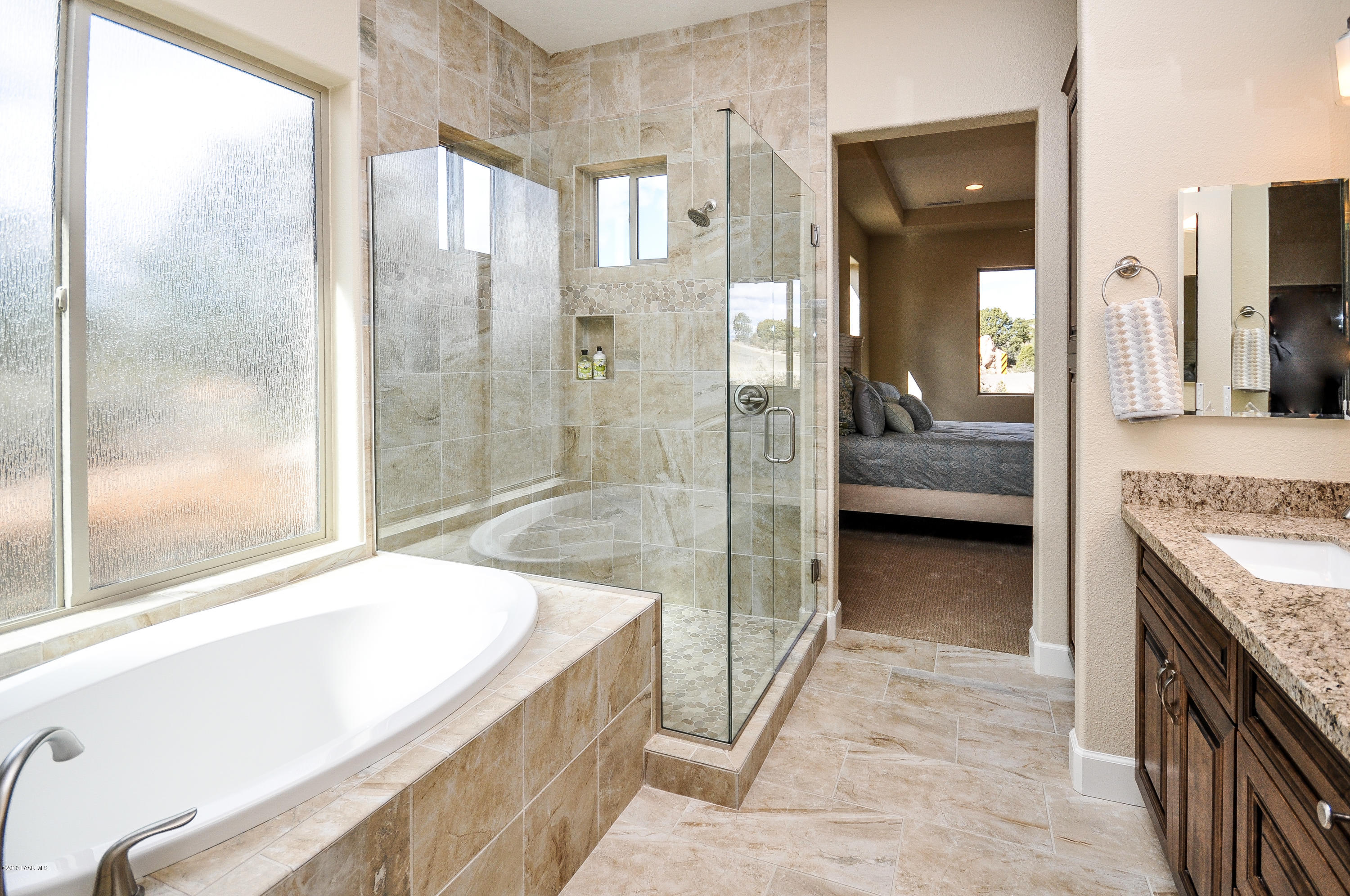 5880 Tita Road Prescott, AZ 86305 - Photo 21 of 26 Master EnSuite
