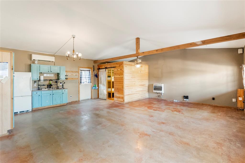 309 Cedar Point Circle Gordonville, TX 76245 - Photo 4 of 16