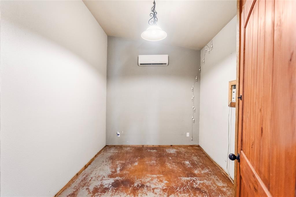 309 Cedar Point Circle Gordonville, TX 76245 - Photo 7 of 16