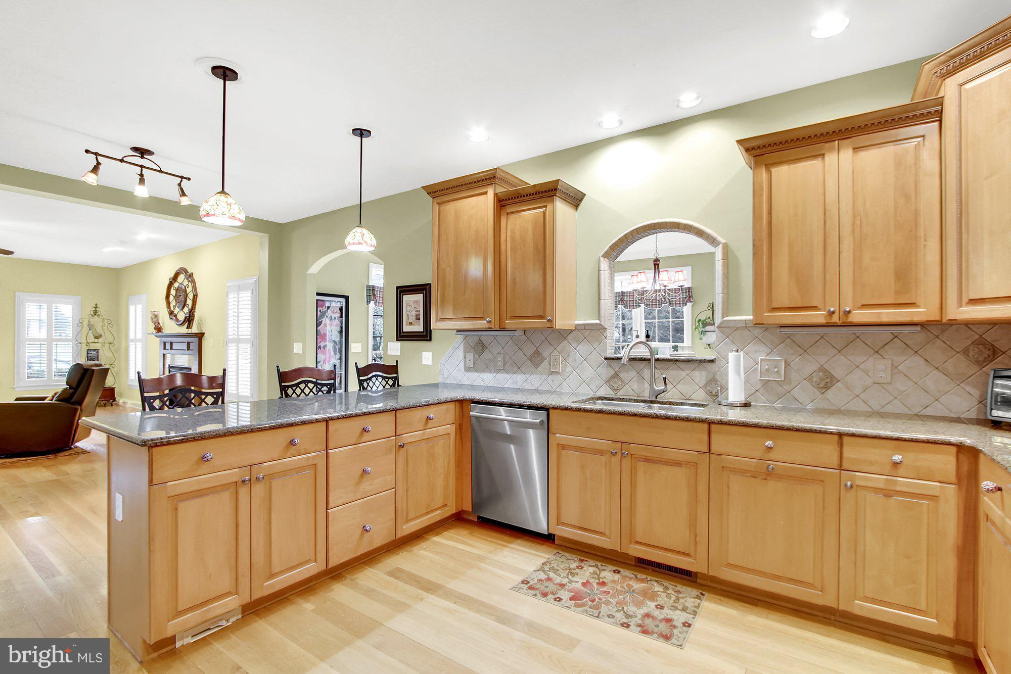 2860 Barkhill Road York, PA 17404 - Photo 7 of 36 Gallery Image 7