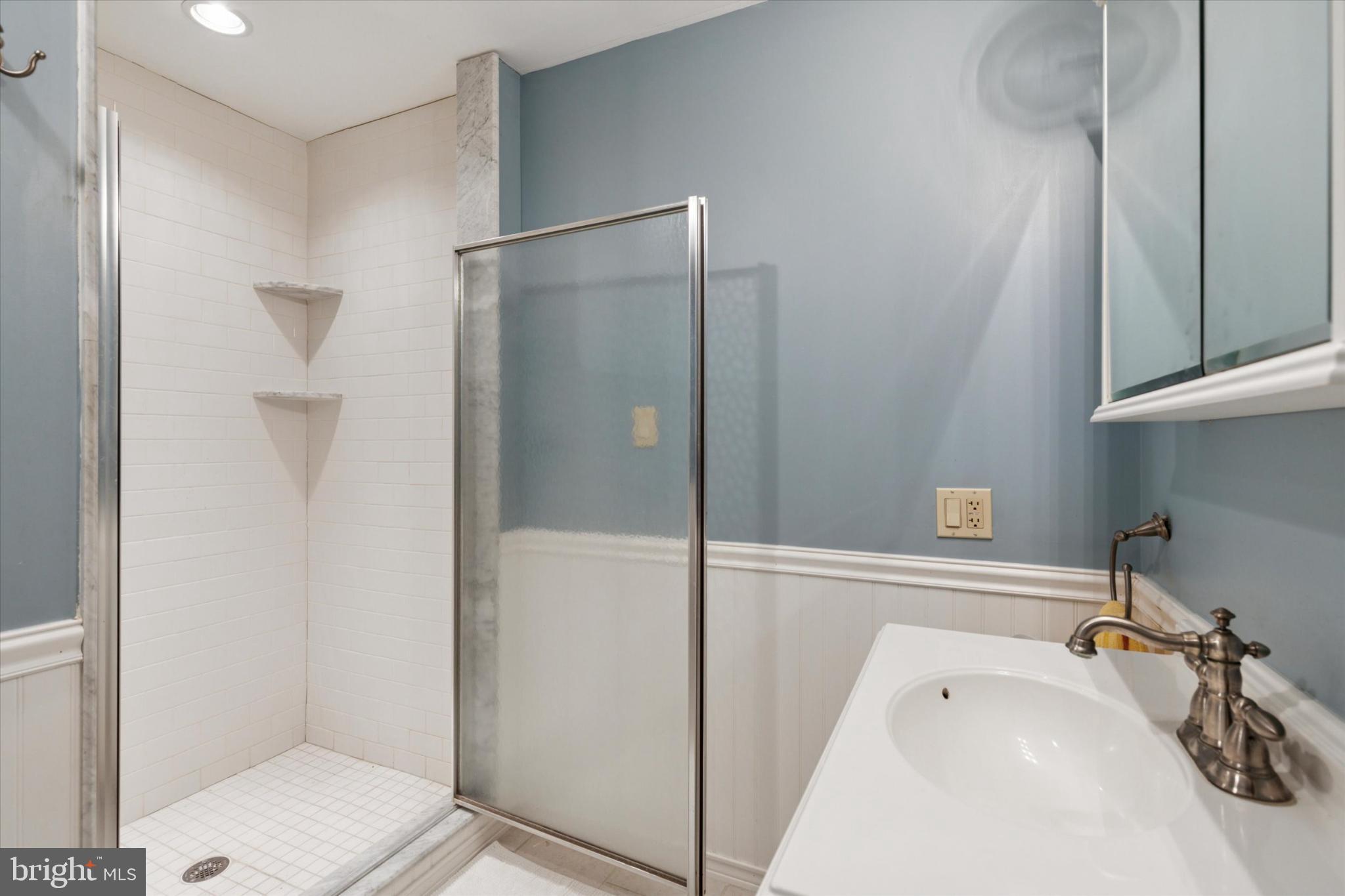 1500 Allen Road Oreland, PA 19075 - Photo 17 of 49 a bathroom with a tub and a sink