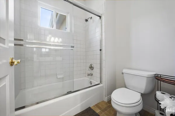 $869,900 | Undisclosed Address, Bakersfield, CA 93311