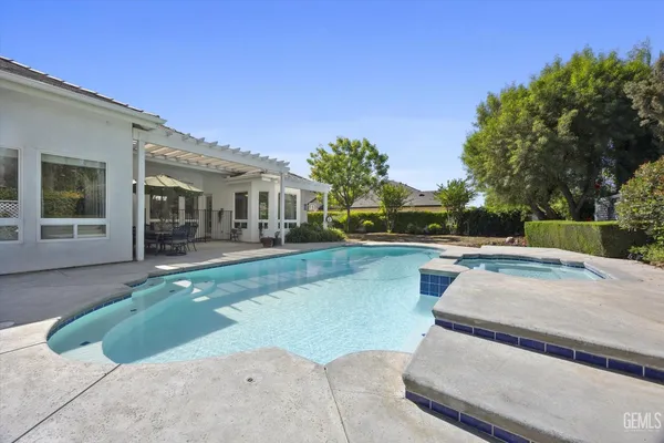 $869,900 | Undisclosed Address, Bakersfield, CA 93311