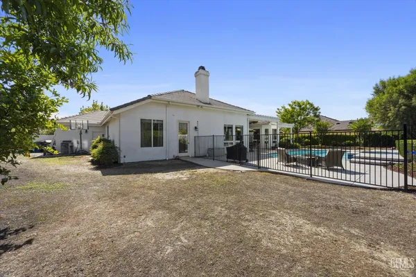 $869,900 | Undisclosed Address, Bakersfield, CA 93311