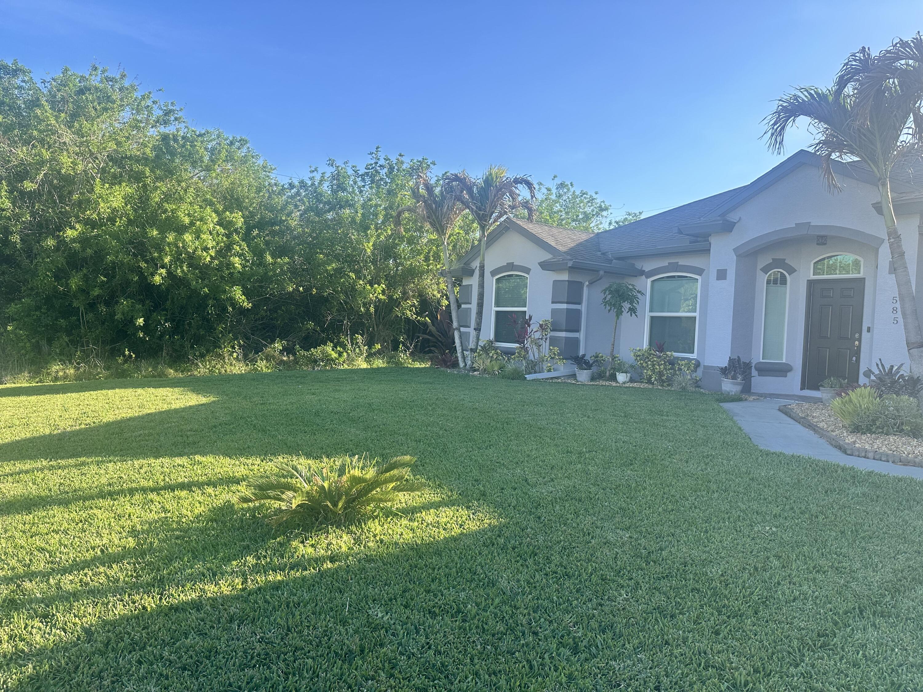 585 Southwest Undallo Road Port St. Lucie, FL 34953 - Photo 2 of 18 Undallo