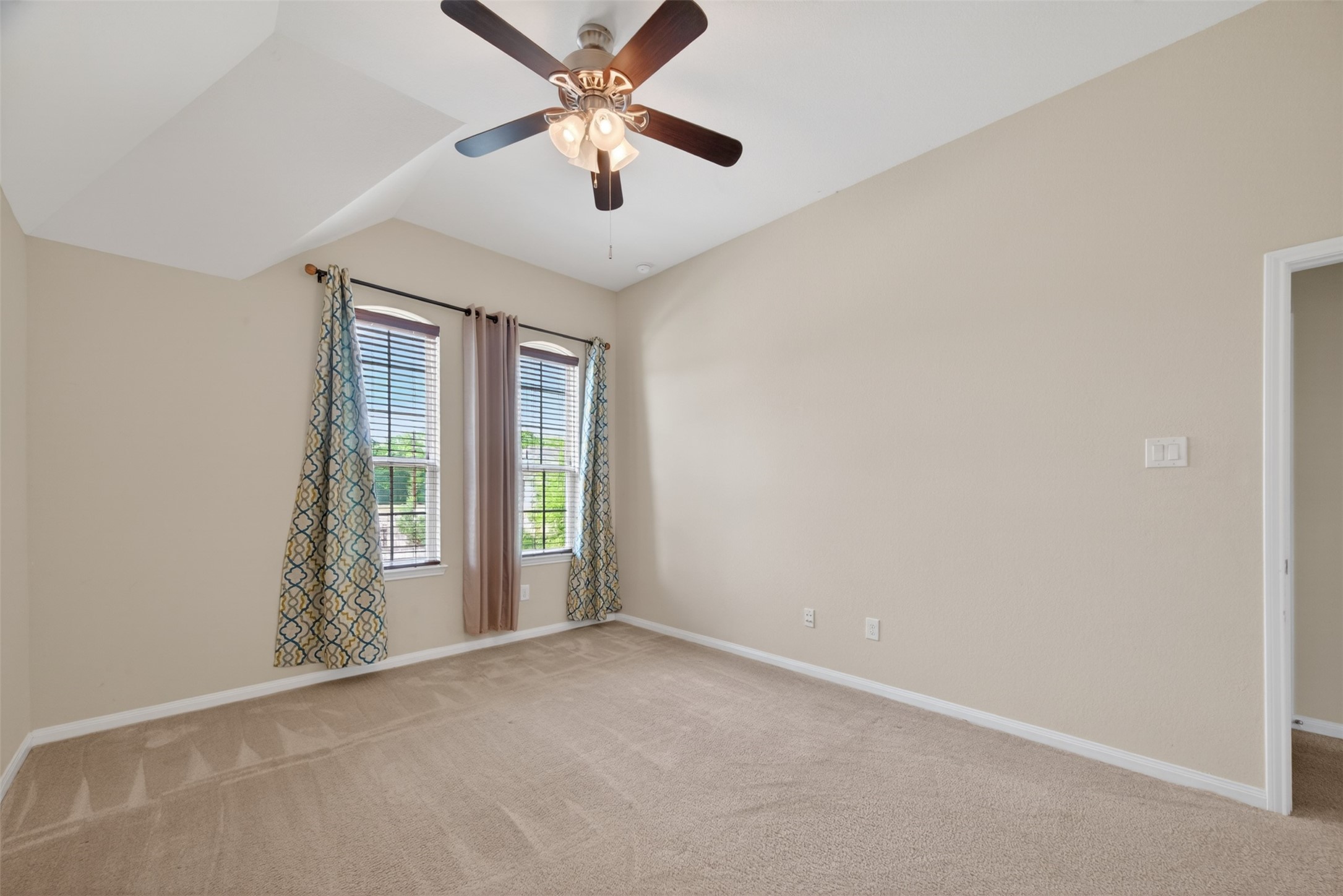 19 Roma Ridge Drive Missouri City, TX 77459 - Photo 22 of 38
