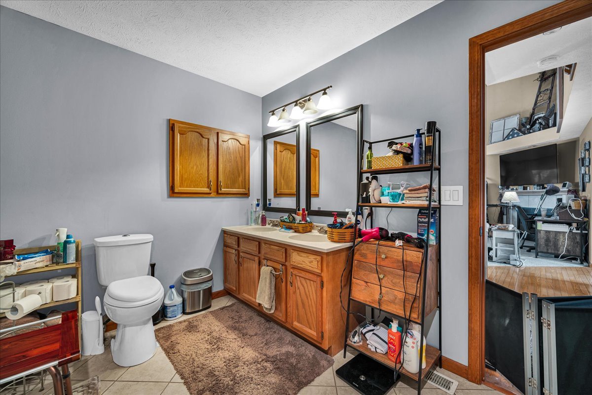 7 Lake Ridge Court Bloomington, IL 61701 - Photo 15 of 31