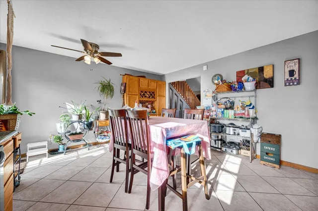 $300,000 | 7 Lake Ridge Court, Bloomington, IL 61701