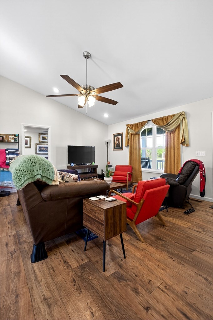 8664 Old Kentucky Road Sparta, TN 38583 - Photo 8 of 45