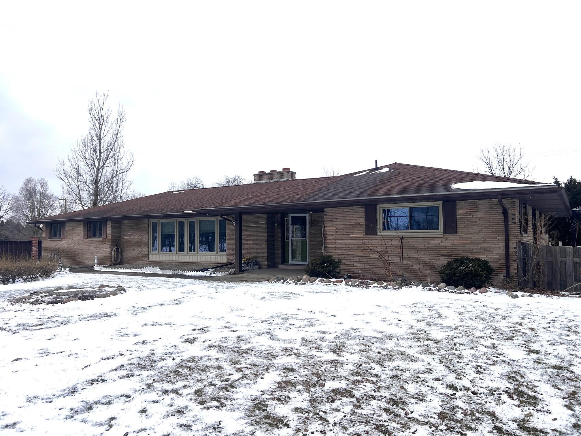 2590 South Morrice Road Owosso, MI 48867 - Photo 1 of 39