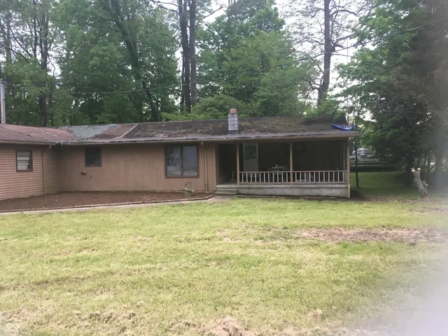 $30,000 | 9825 North Street, Rockville, IN 47872