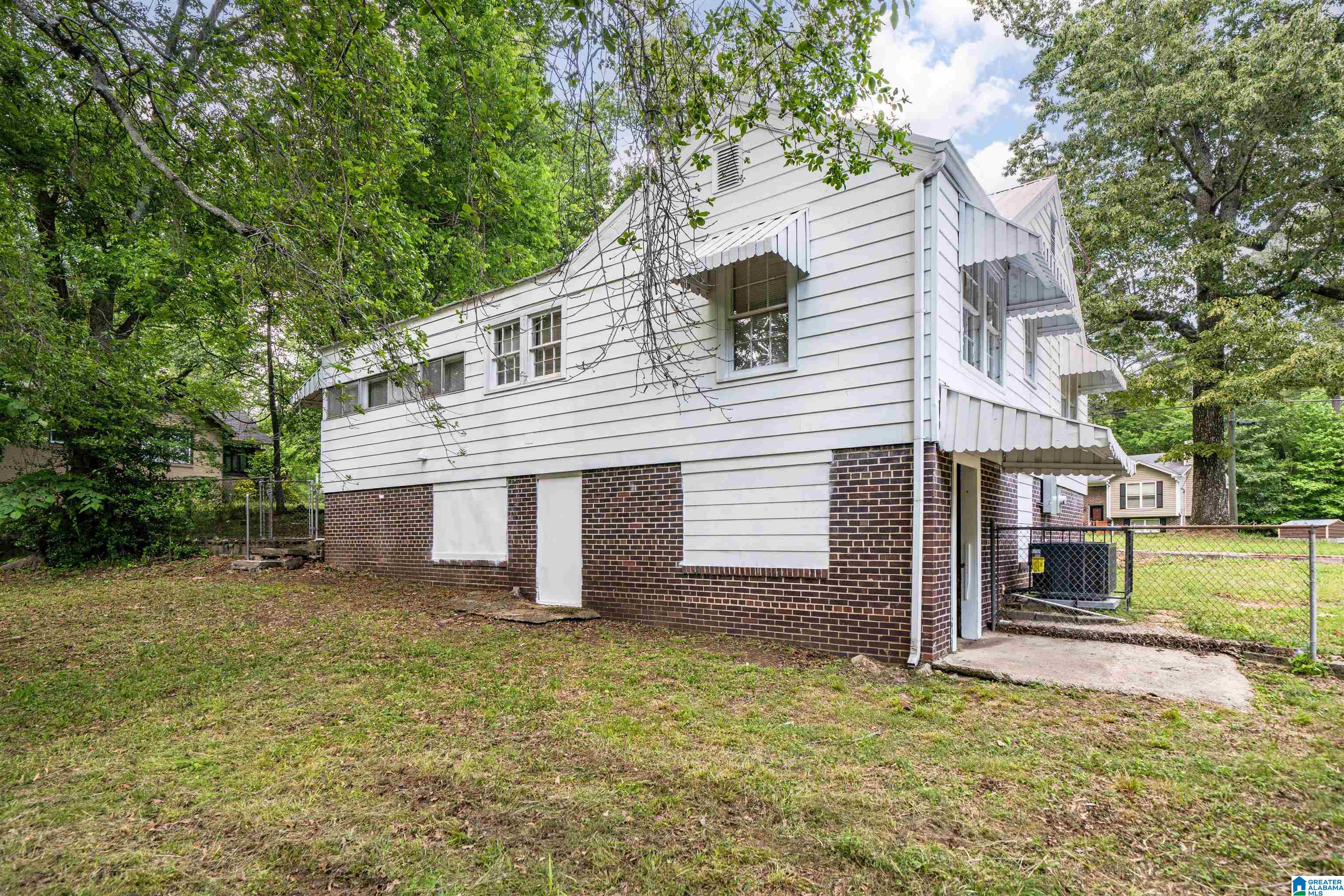 1035 Gene Reed Road Birmingham, AL 35235 - Photo 3 of 21