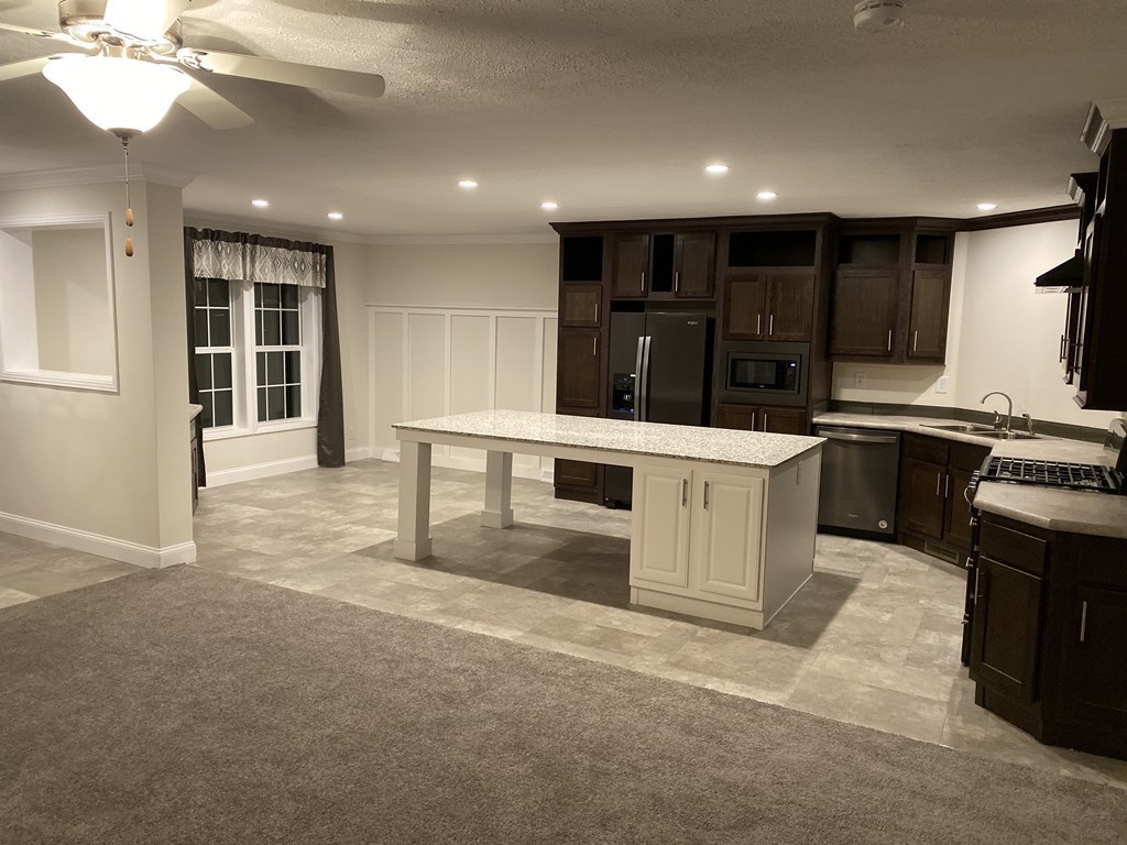 7 Roosevelt Ridge Carver, MA 02330 - Photo 10 of 38 Gallery Image 10